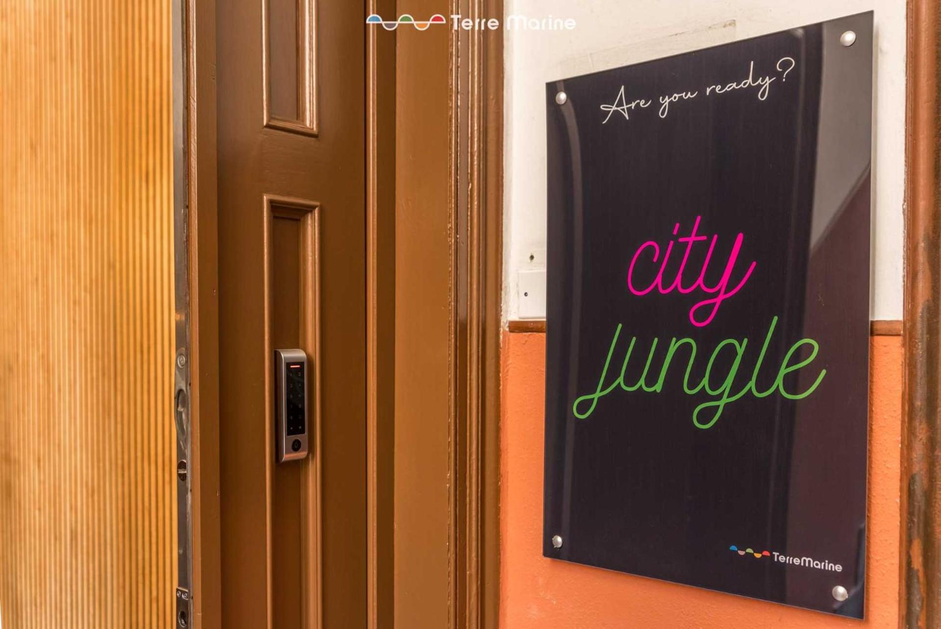 City Jungle, Terre Marine La Spezia Luaran gambar